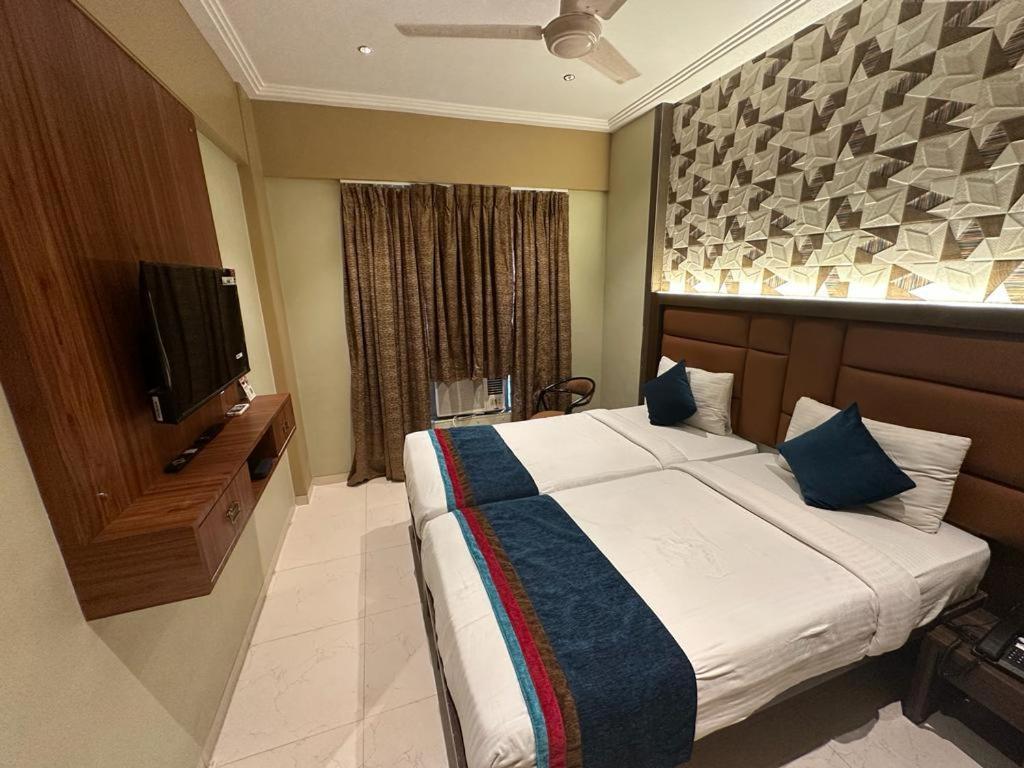 Srikrishna Paradise Hotel Thane Navi Mumbai المظهر الخارجي الصورة